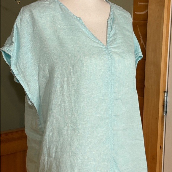 Tahari Sky Blue and White 100% Linen Women's Blouse size M - Picture 2 of 10